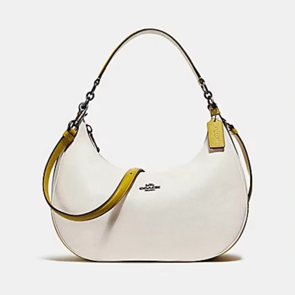 Coach Pebble Leather Harley East West Hobo